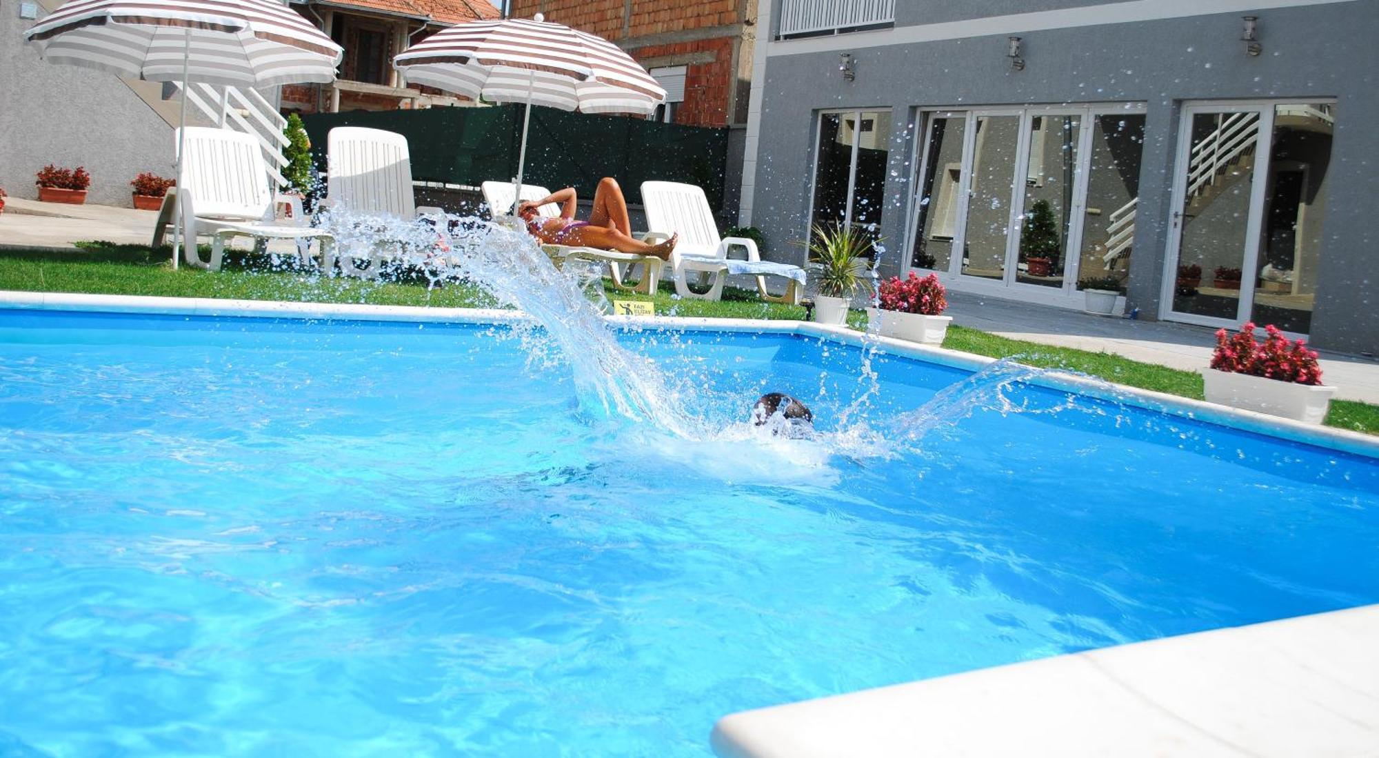 Vila DeLux Negotin Buitenkant foto