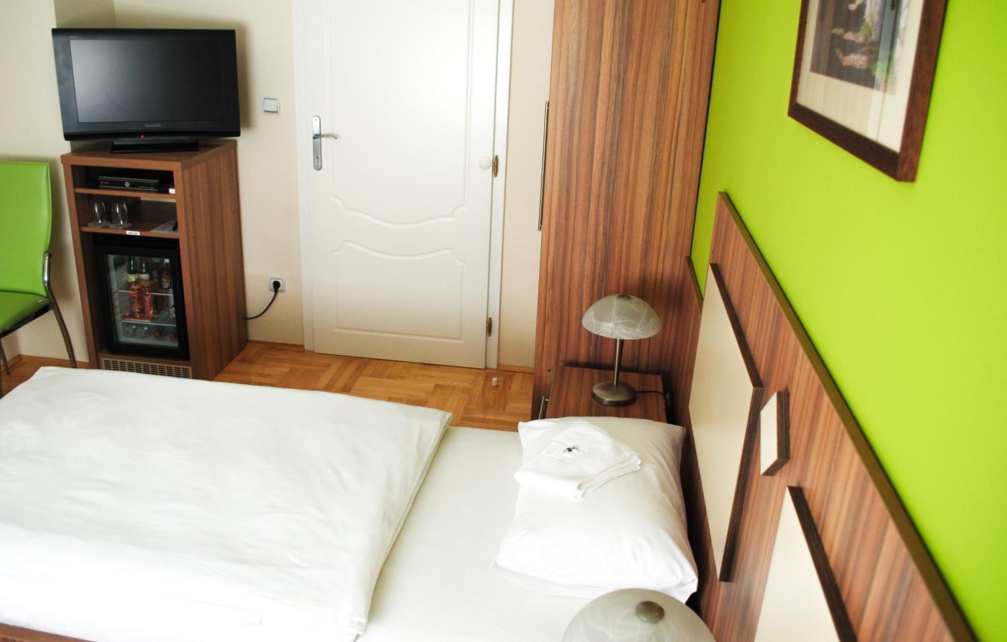 Vila DeLux Negotin Kamer foto