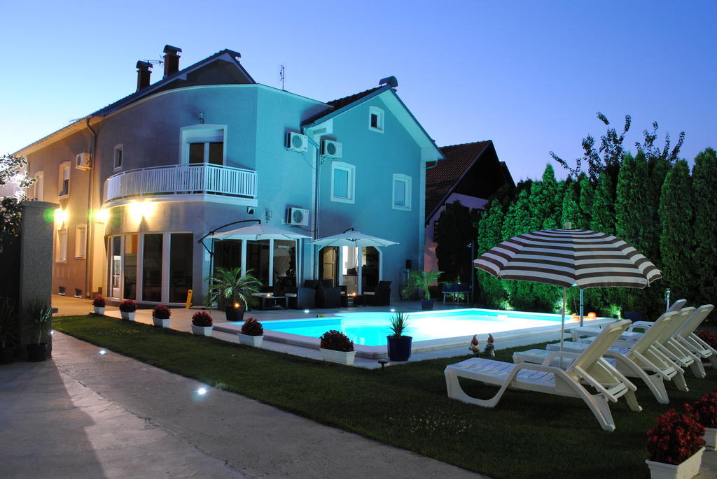 Vila DeLux Negotin Buitenkant foto